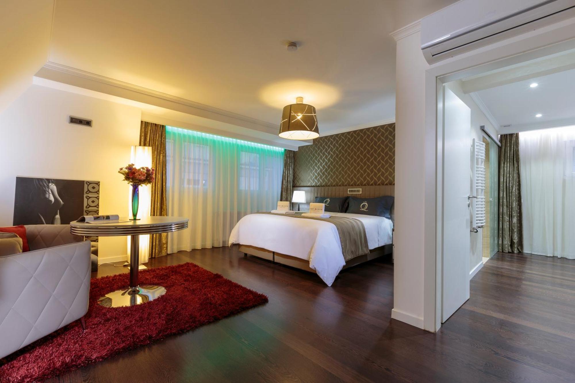 The Queen Luxury - Vinicia * Luxemburg