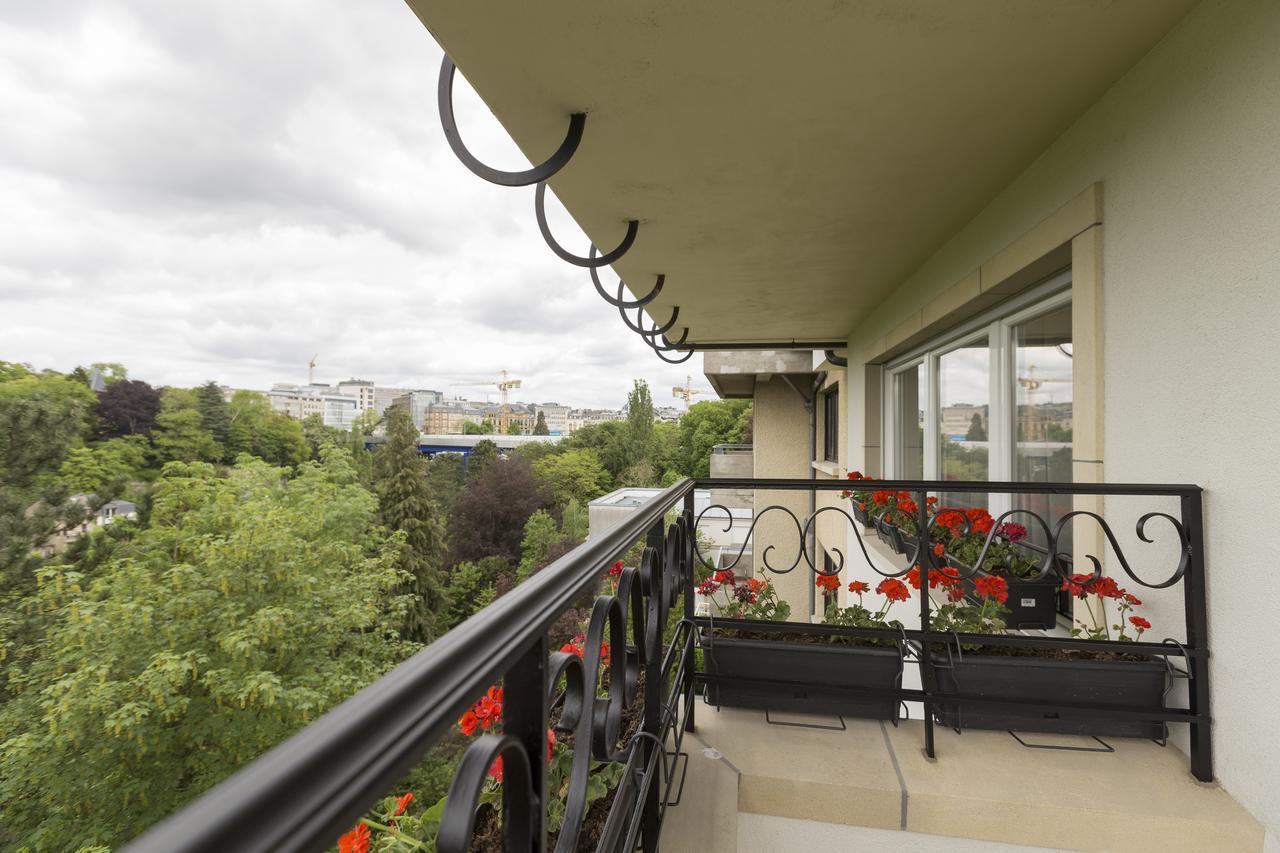 The Queen Luxury - Vinicia Luxemburg