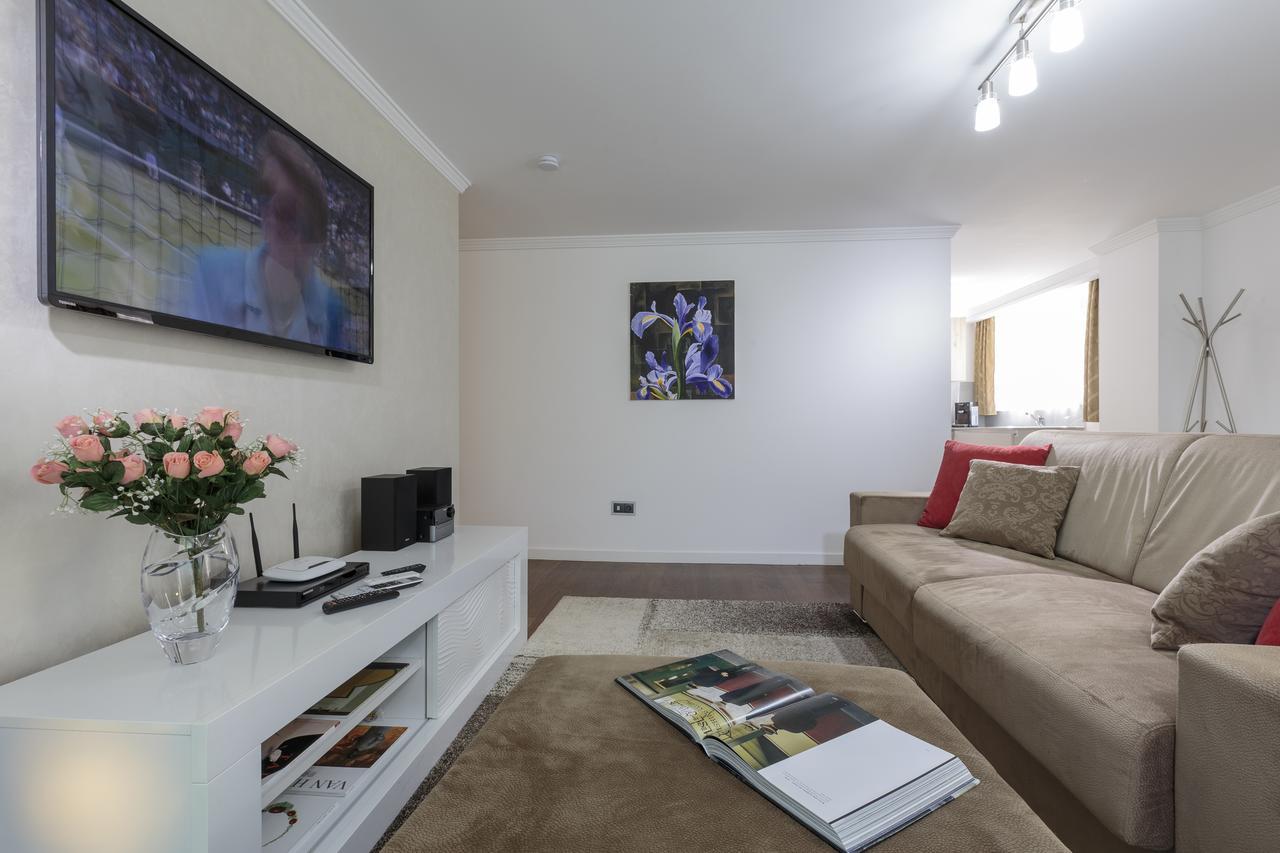 The Queen Luxury - Vinicia Luxemburg